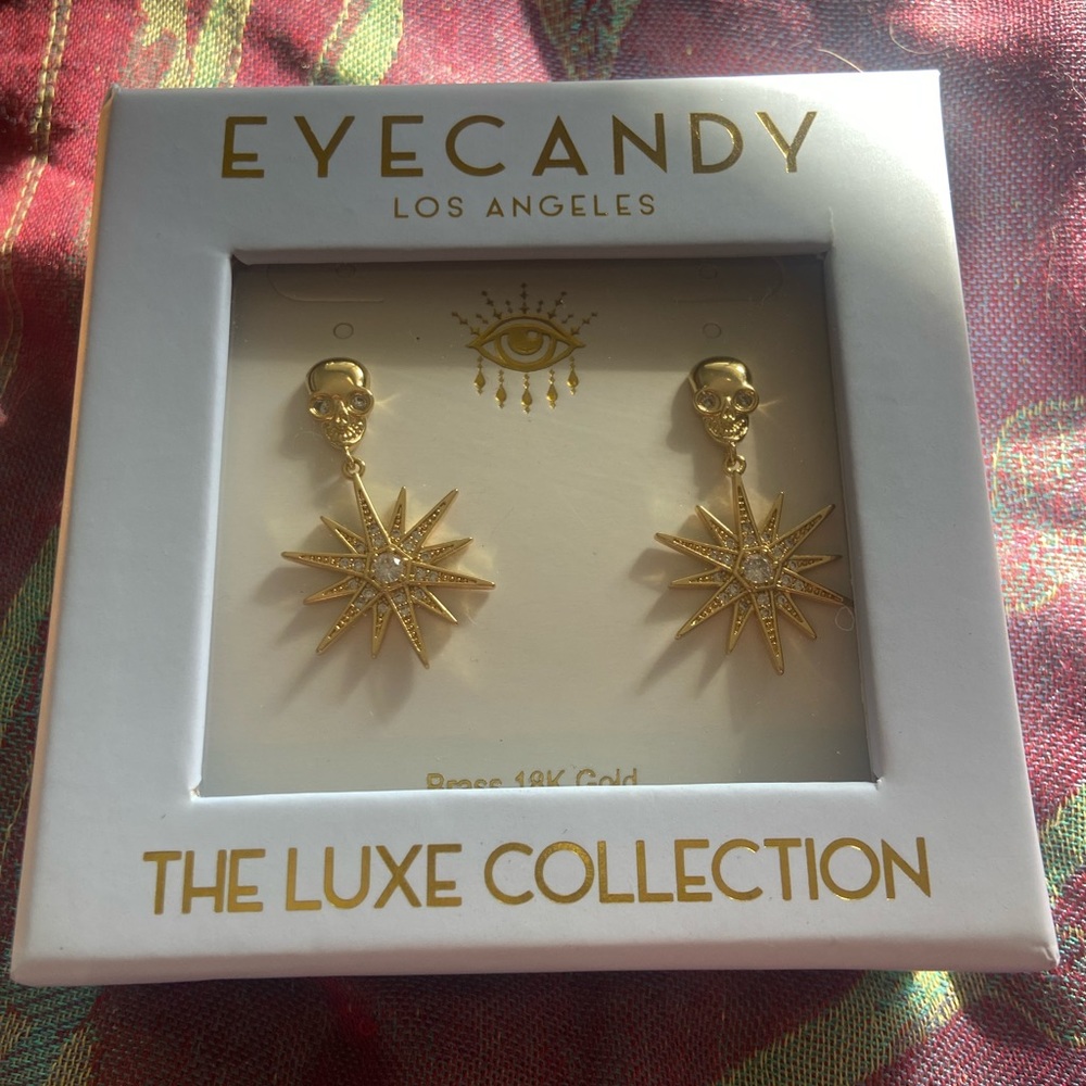 Eye Candy skull & stars crystal drop earrings